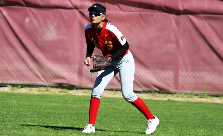 COD Softball opens up Conference play with victory over Jaguars, 6-1