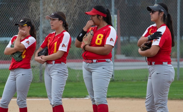 COD Softball fights hard in 5 inning loss to #6 Comets, 21-1