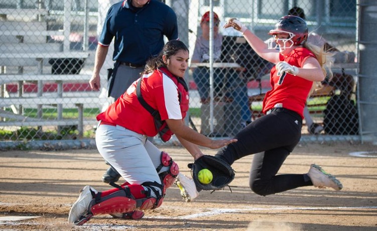 COD Softball fights hard in 5 inning loss to Panthers, 10-0