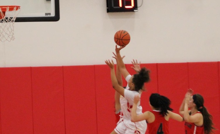 COD Women’s Basketball fights hard against Comets, 94-45