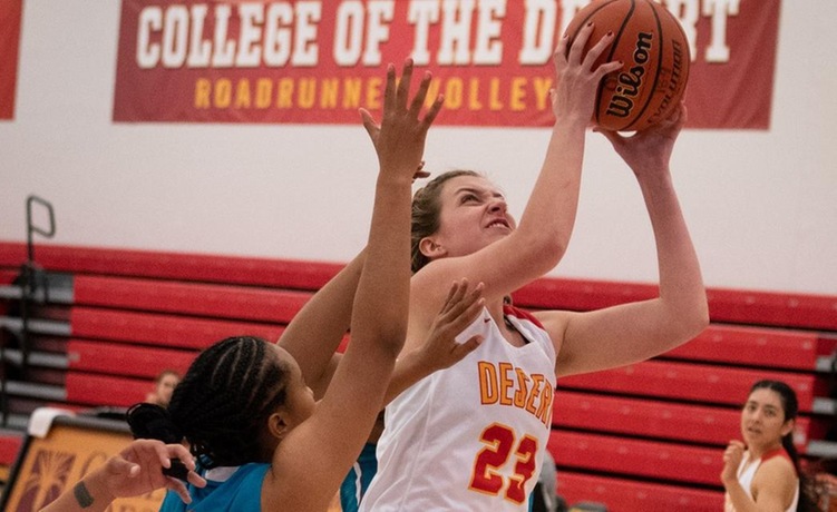 COD Women’s Basketball falls short to the Griffins, 80-63