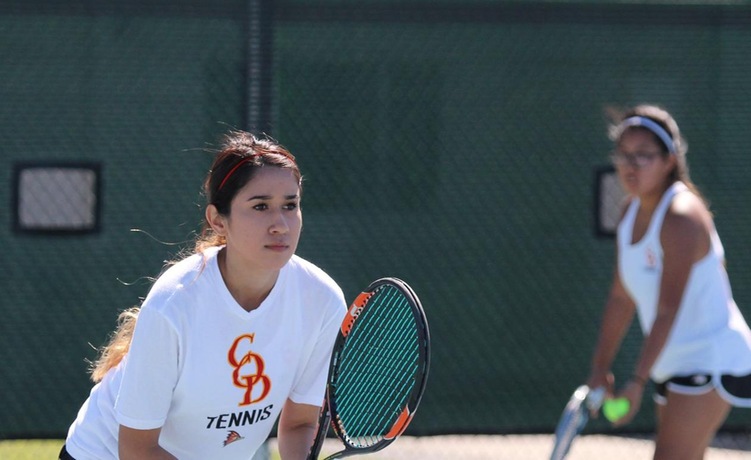 COD Women's tennis overthrows Knights, 5-4, Stepien remains undefeated
