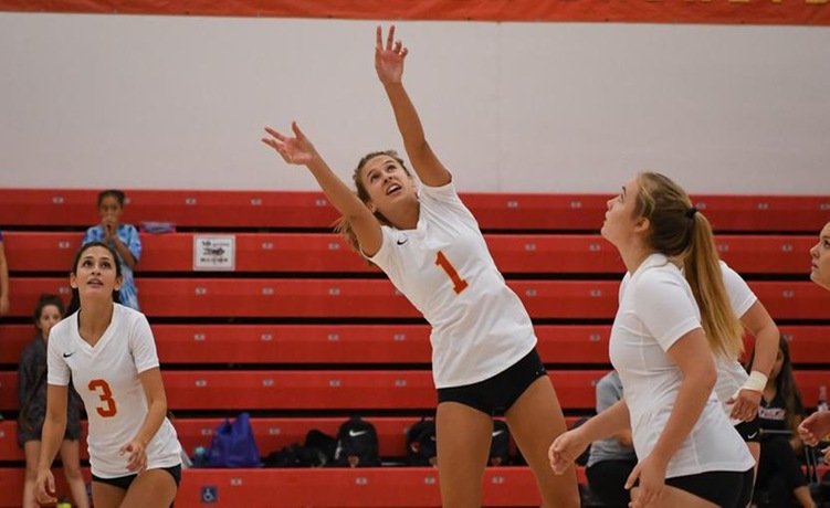 COD Women’s Volleyball sweeps the Comets for the first time in program history, 3-0