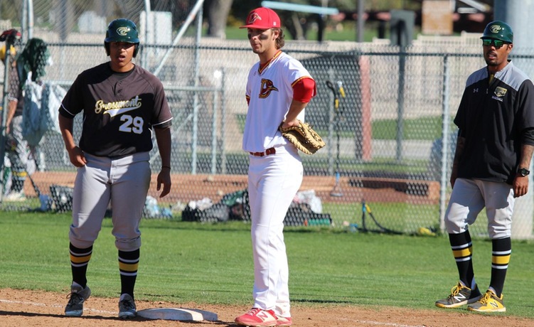 COD Baseball falls in heartbreaking loss to the Griffins, 8-6