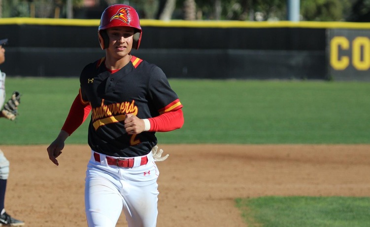 COD Baseball wins in Costa Mesa for 1st time since 1995