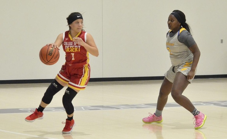 COD Women’s Basketball pushes past Griffins, 71-54