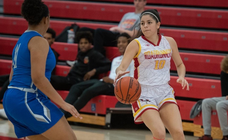 COD Women’s Basketball gets close, falls short in loss to Panthers, 64-56