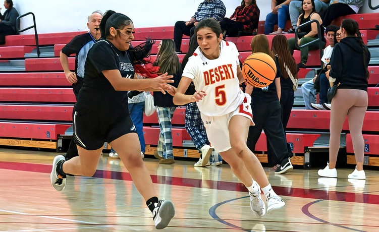 COD Women’s Basketball rolls in home opening win over Tartars, 74-42
