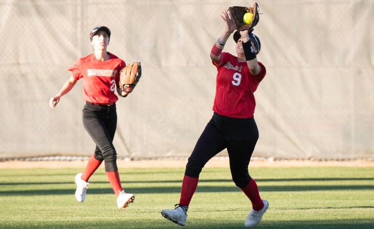 COD Softball sweeps double header with Wolverines, 5-4 & 7-6