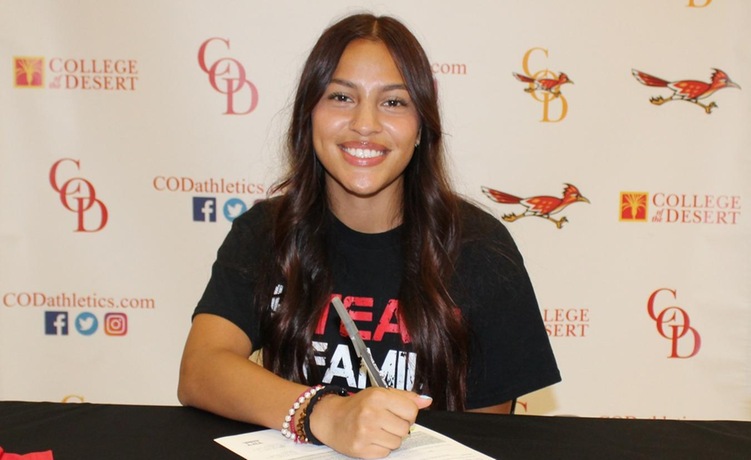 COD Women’s Soccer: Navarro signs letter with Simpson