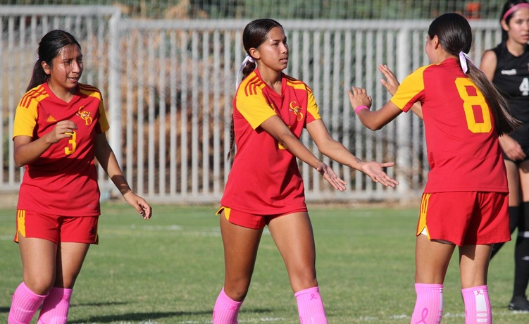 COD Women's Soccer: Perez-Anguiano &amp; Segura each score twice in rout of Mustangs, 4-1