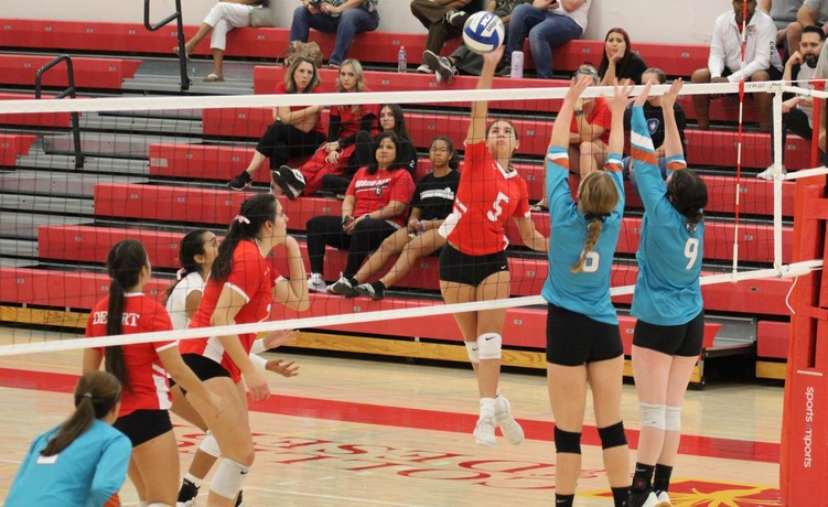 COD Women's Volleyball rolls in 6th sweep of season, walks past the Cacti, 3-0
